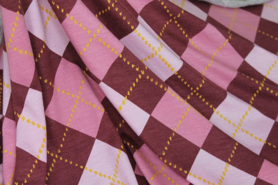 Argyle Check Print Jersey - Pinks fabric, image 5 of 6