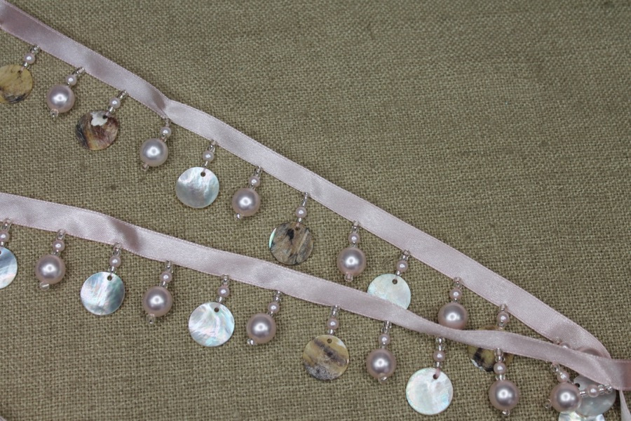 Pale Pink Beaded Pearl & Shell Trim, image 5 of 5