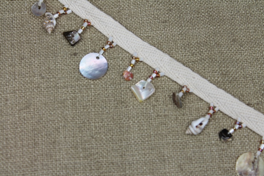 Ivory Beaded Shell Trim, image 4 of 4