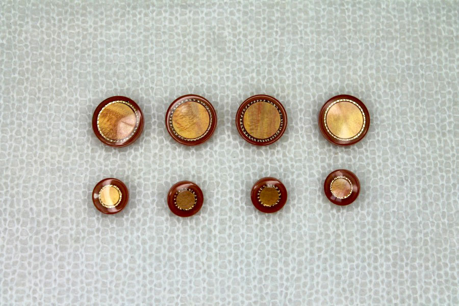 Round "Pearl" Resin and Gold Inlay Shank Button - Tan - 1.8cm, image 3 of 4