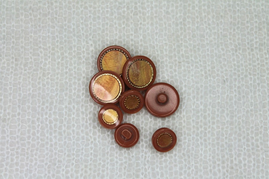Round "Pearl" Resin and Gold Inlay Shank Button - Tan - 1.8cm, image 4 of 4
