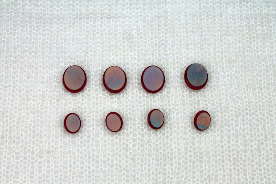 Oval "Shell" Resin Inlay Shank Button - Red - 1.7cm, image 4 of 4