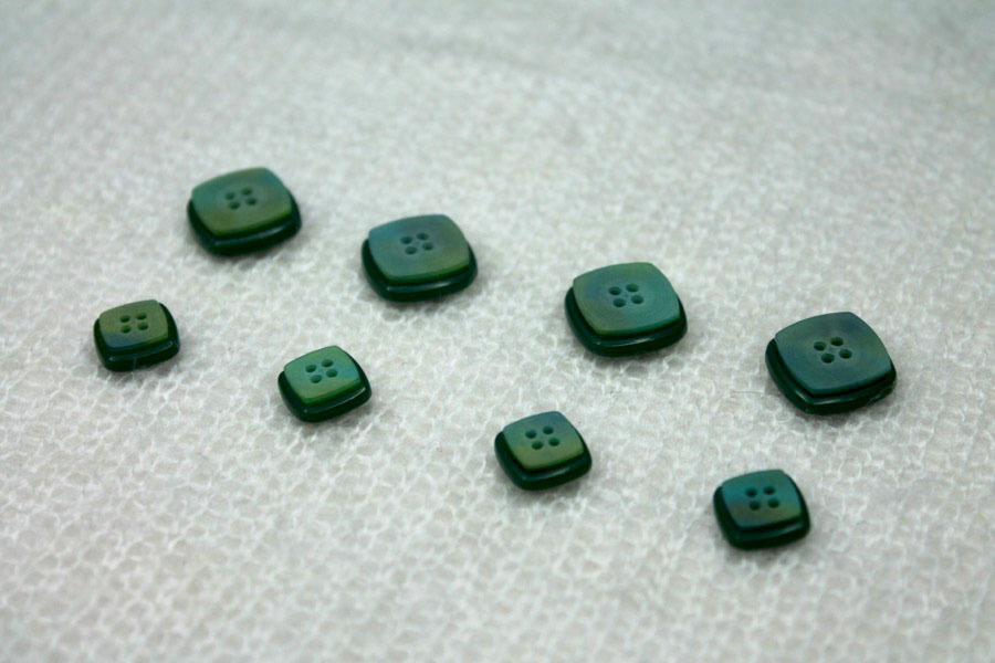 Square "Shell" Resin Inlay Button - Green - 1cm