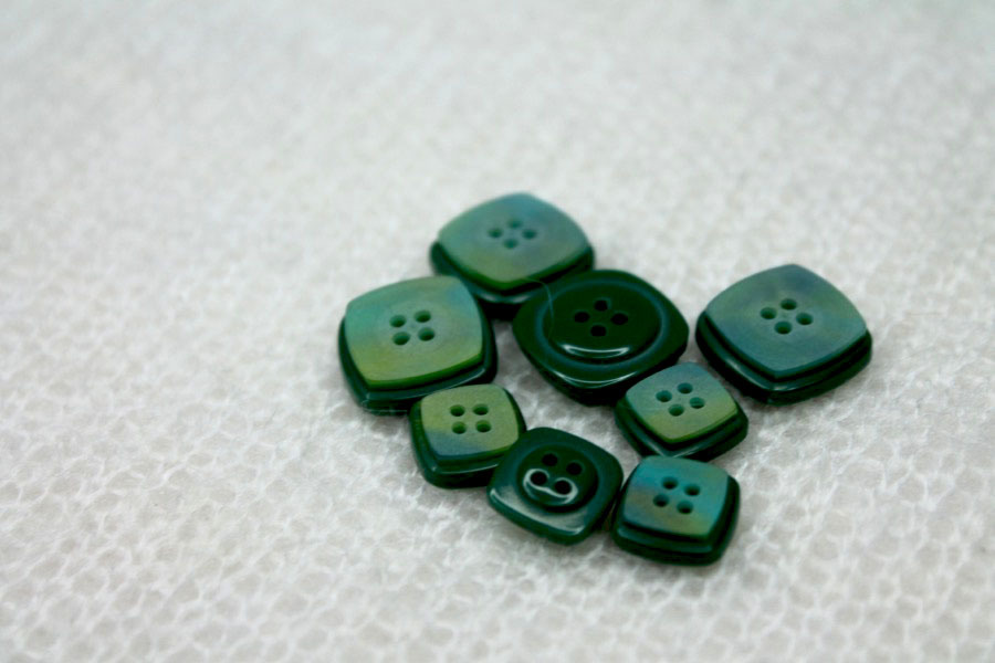 Square "Shell" Resin Inlay Button - Green - 1cm, image 2 of 4