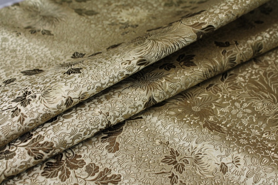 Chinese Brocade - Gold Chrysanthemums fabric, image 7 of 8