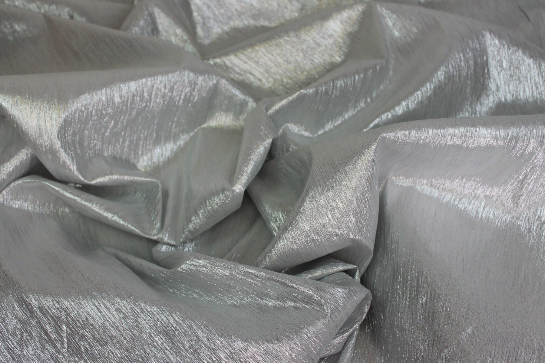 Silver Metallic Crinkle Lamé fabric, image 2 of 7
