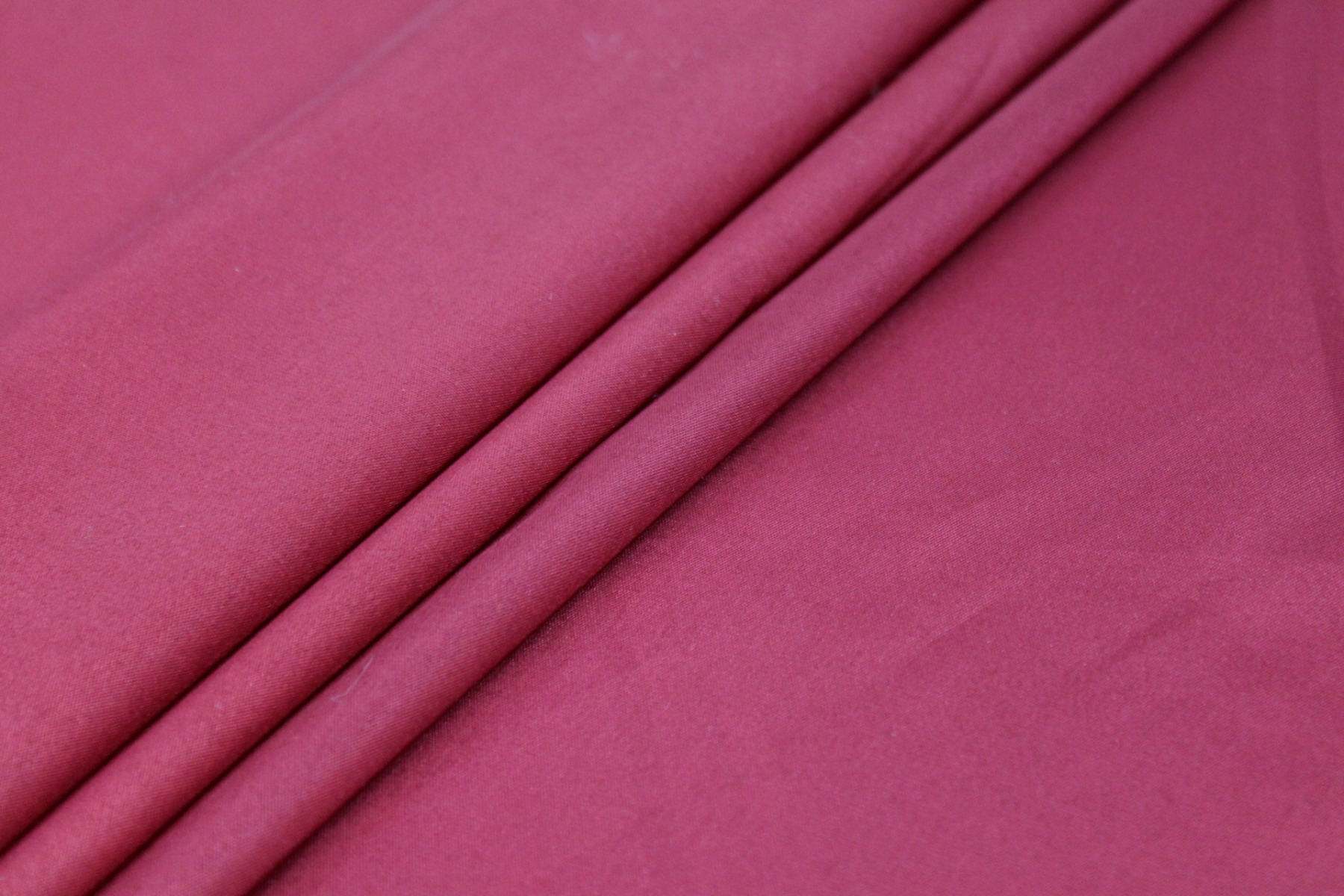 Stretch Anti-Static Lining - Deep Red fabric, image 5 of 7