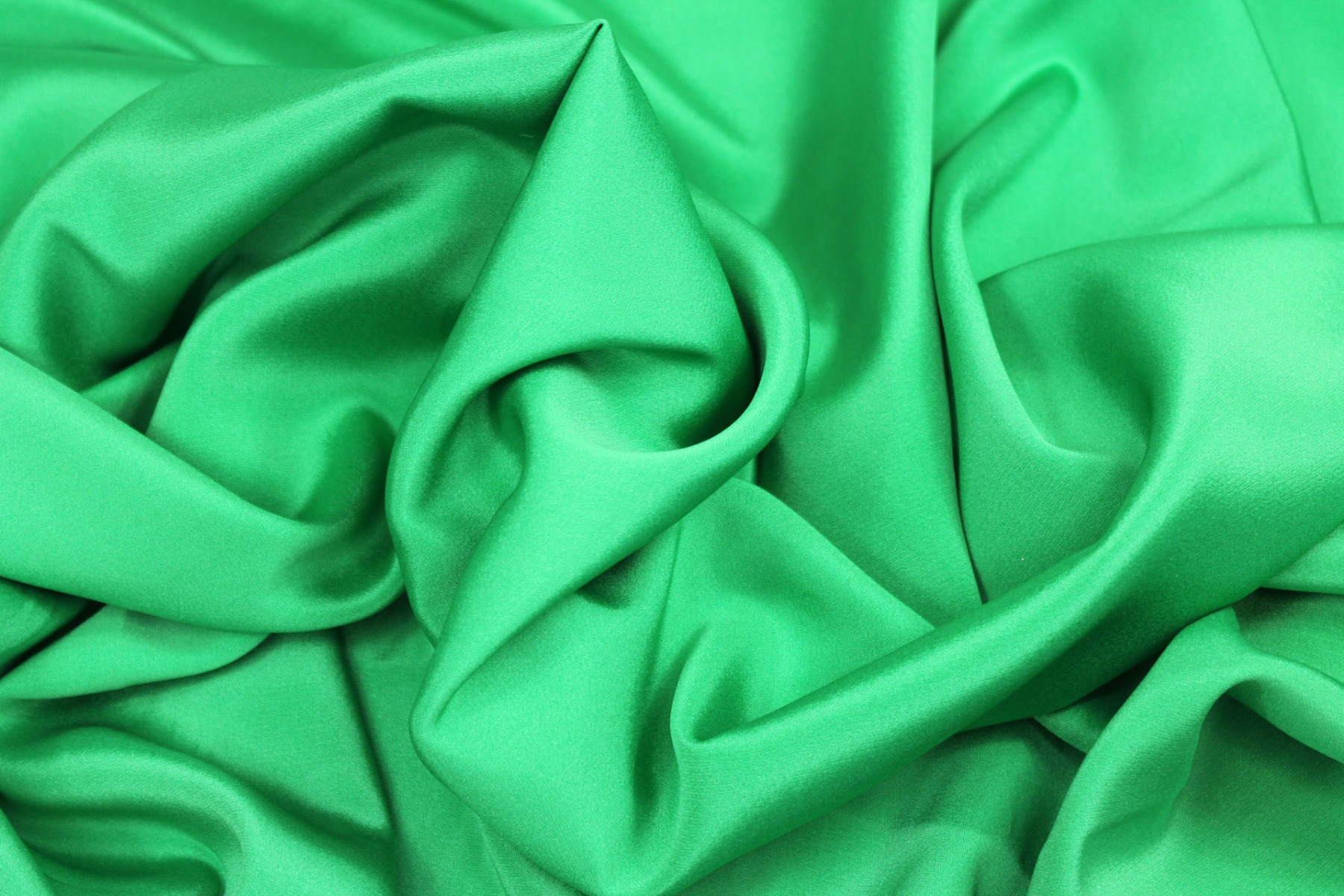 Emerald Green Silk Marocaine fabric, image 3 of 6