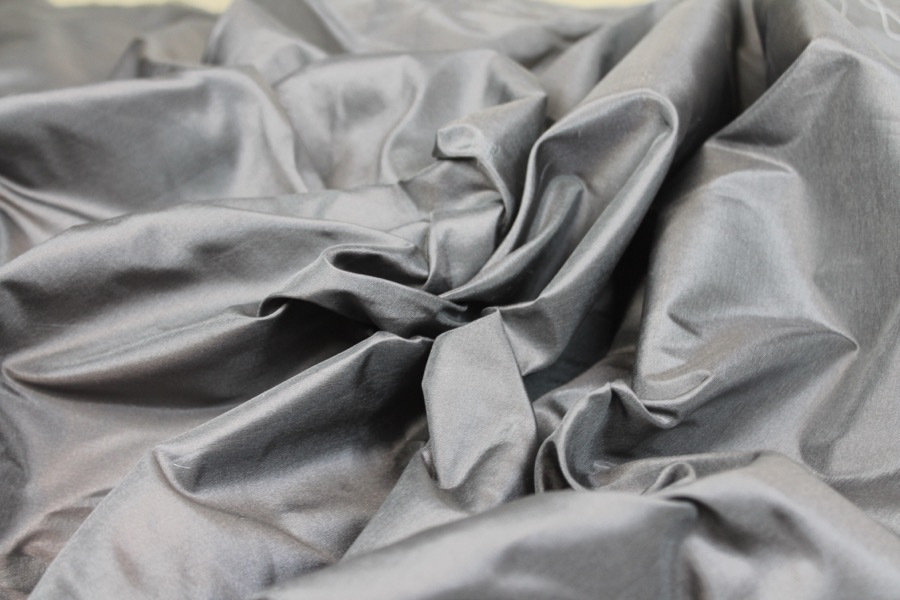 Silk Taffeta - Light weight - Dark Grey - 0.6m Piece fabric, image 2 of 7