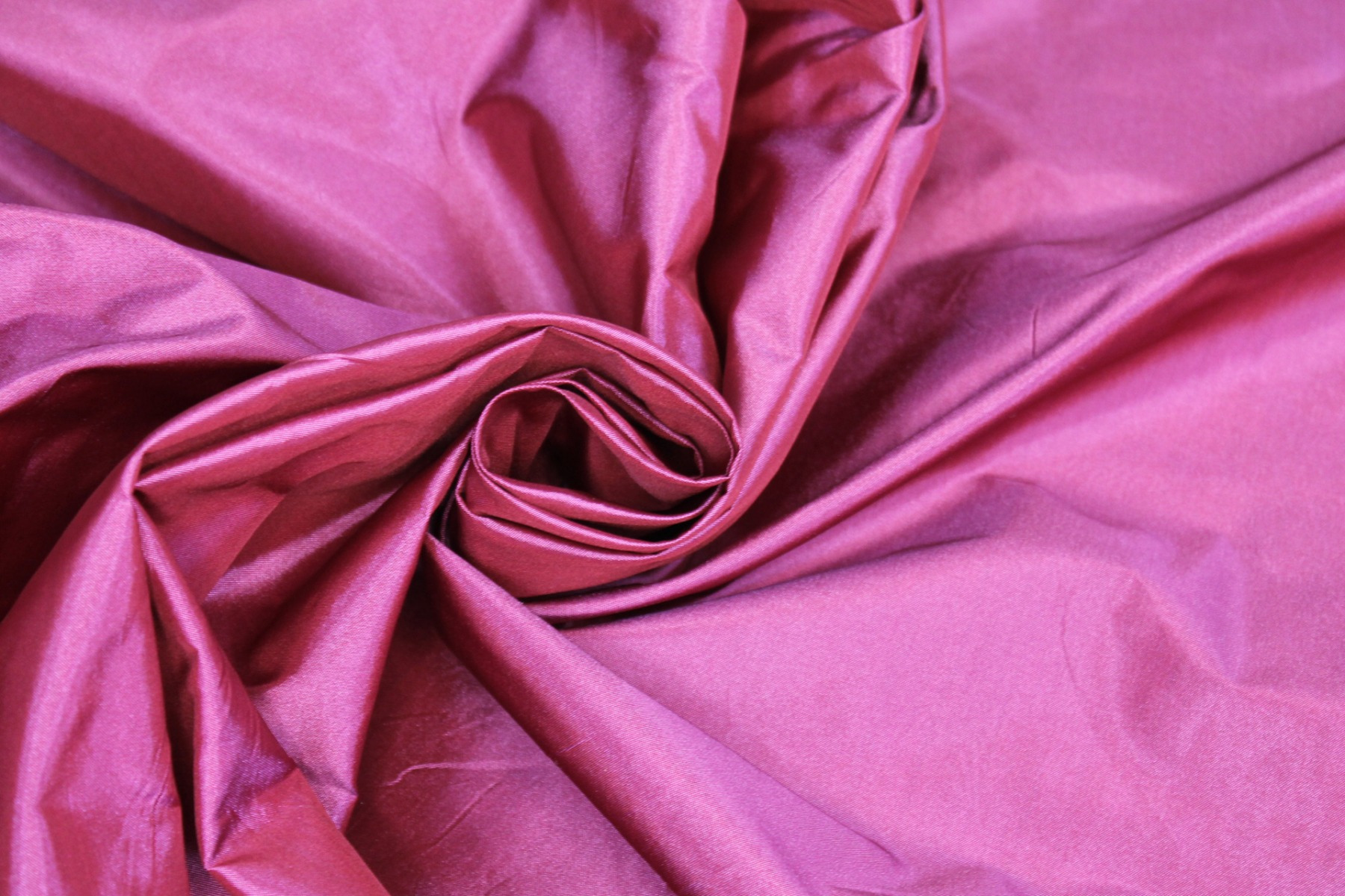Polyester Taffeta - Pink shot Red fabric, image 8 of 8