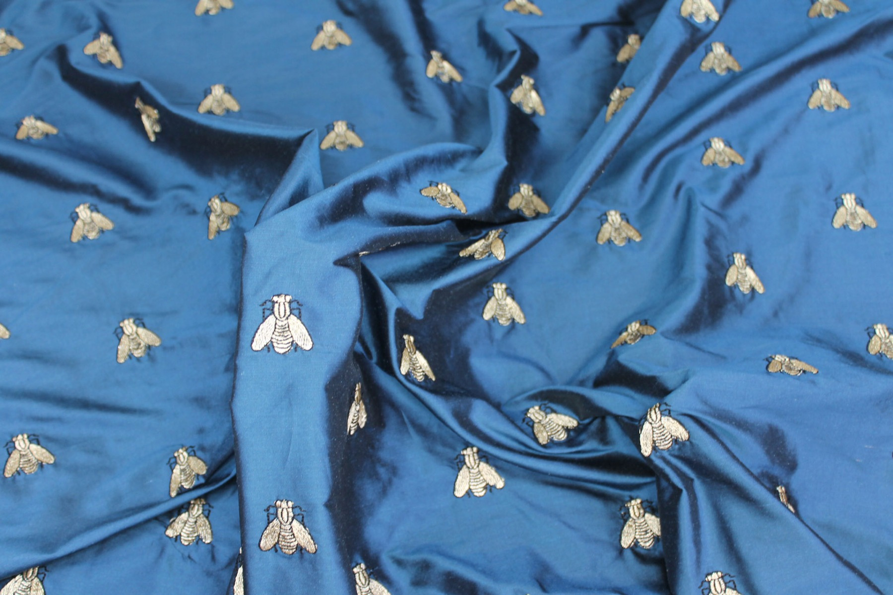 Silk Dupion Embroidered with Bees - Dark Blue / Gold fabric, image 7 of 8