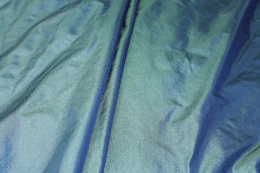 Polyester Taffeta - Blue shot Emerald fabric, image 6 of 7