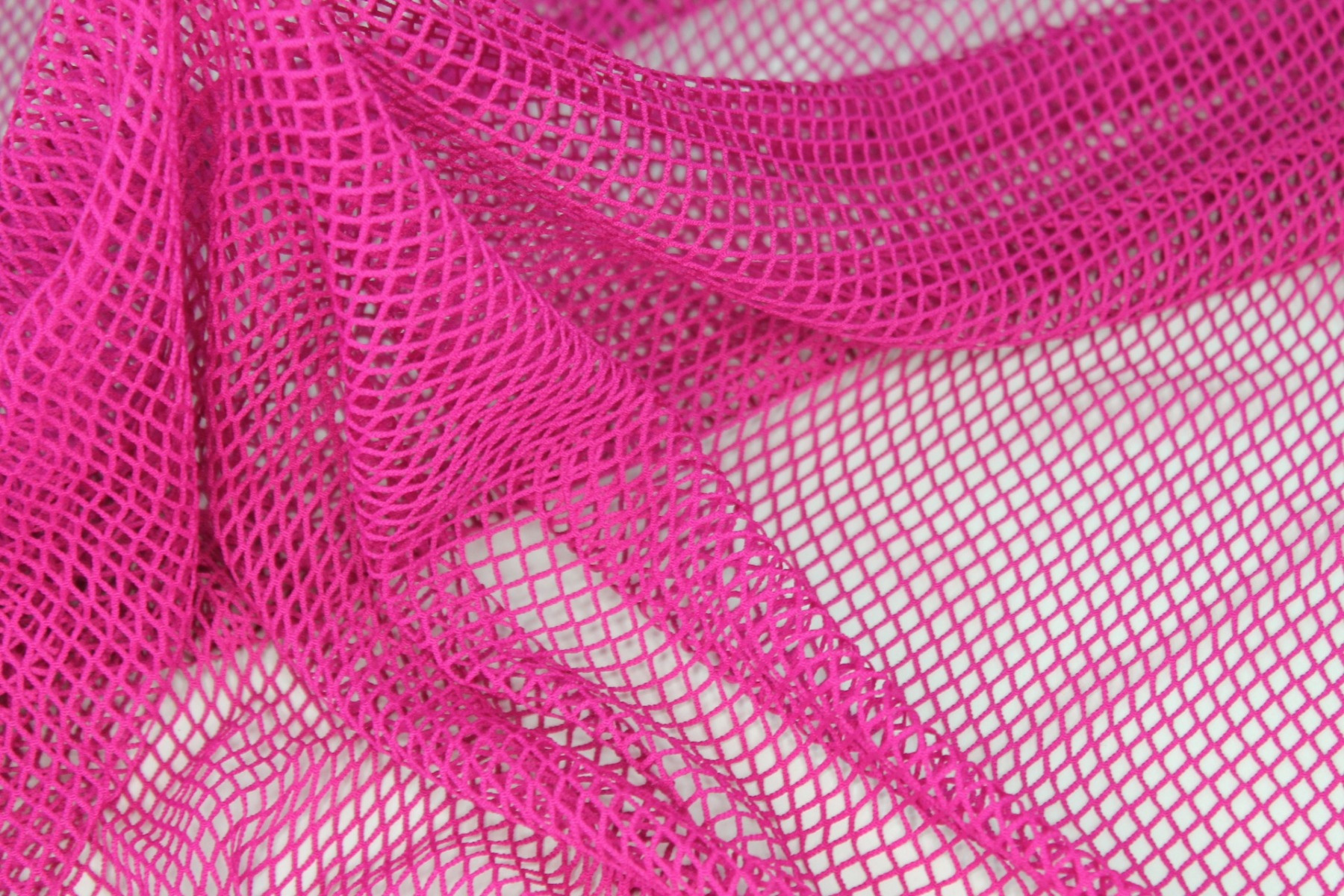 Fishnet - Magenta fabric