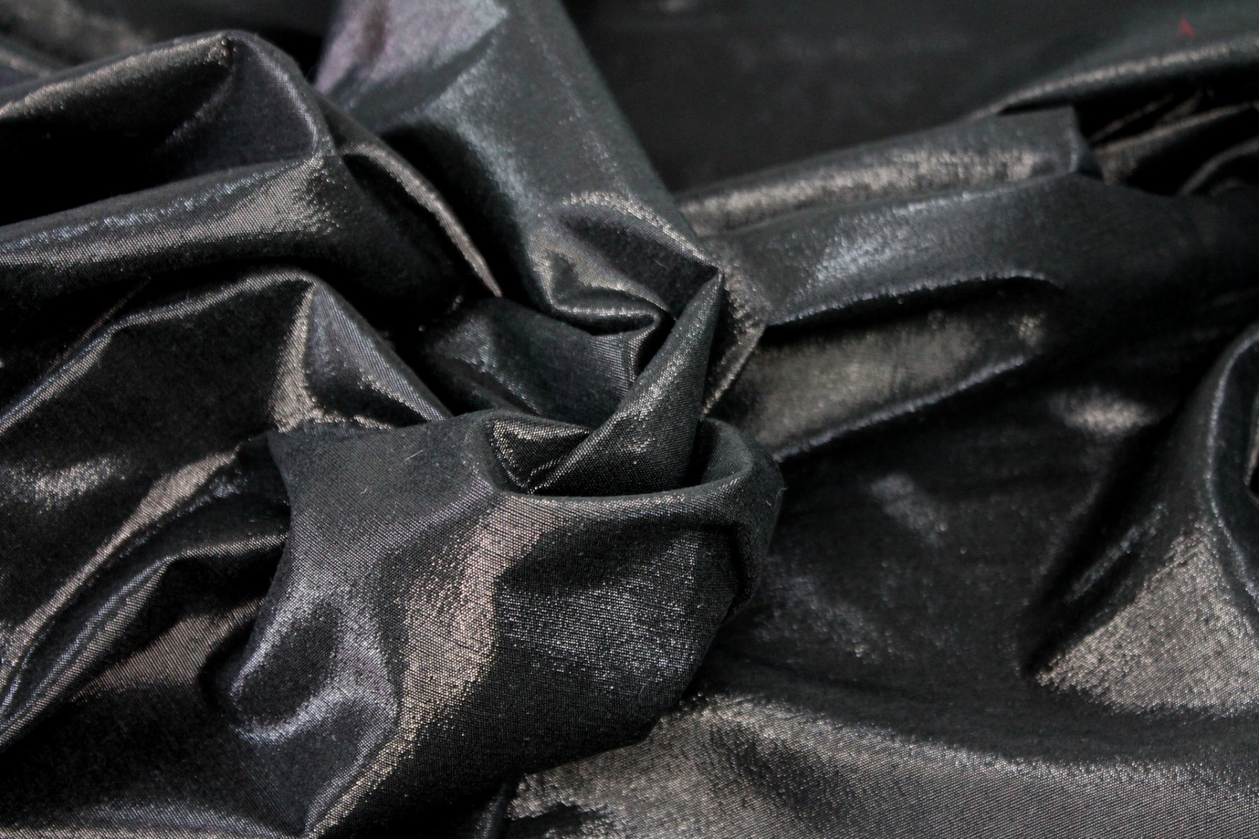 Metallic Silk Noil - Black shot Black fabric, image 3 of 7