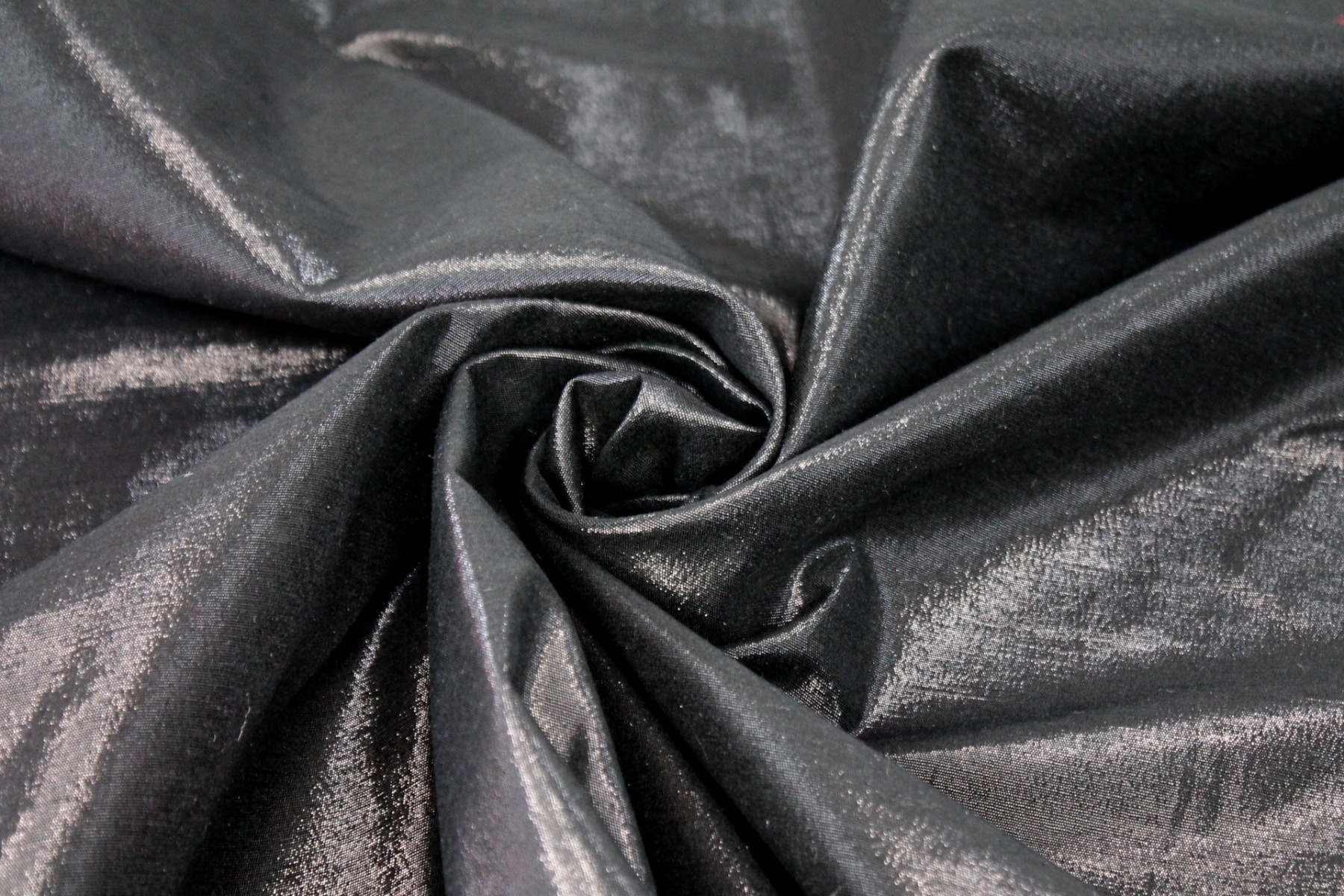 Metallic Silk Noil - Black shot Black fabric, image 4 of 7