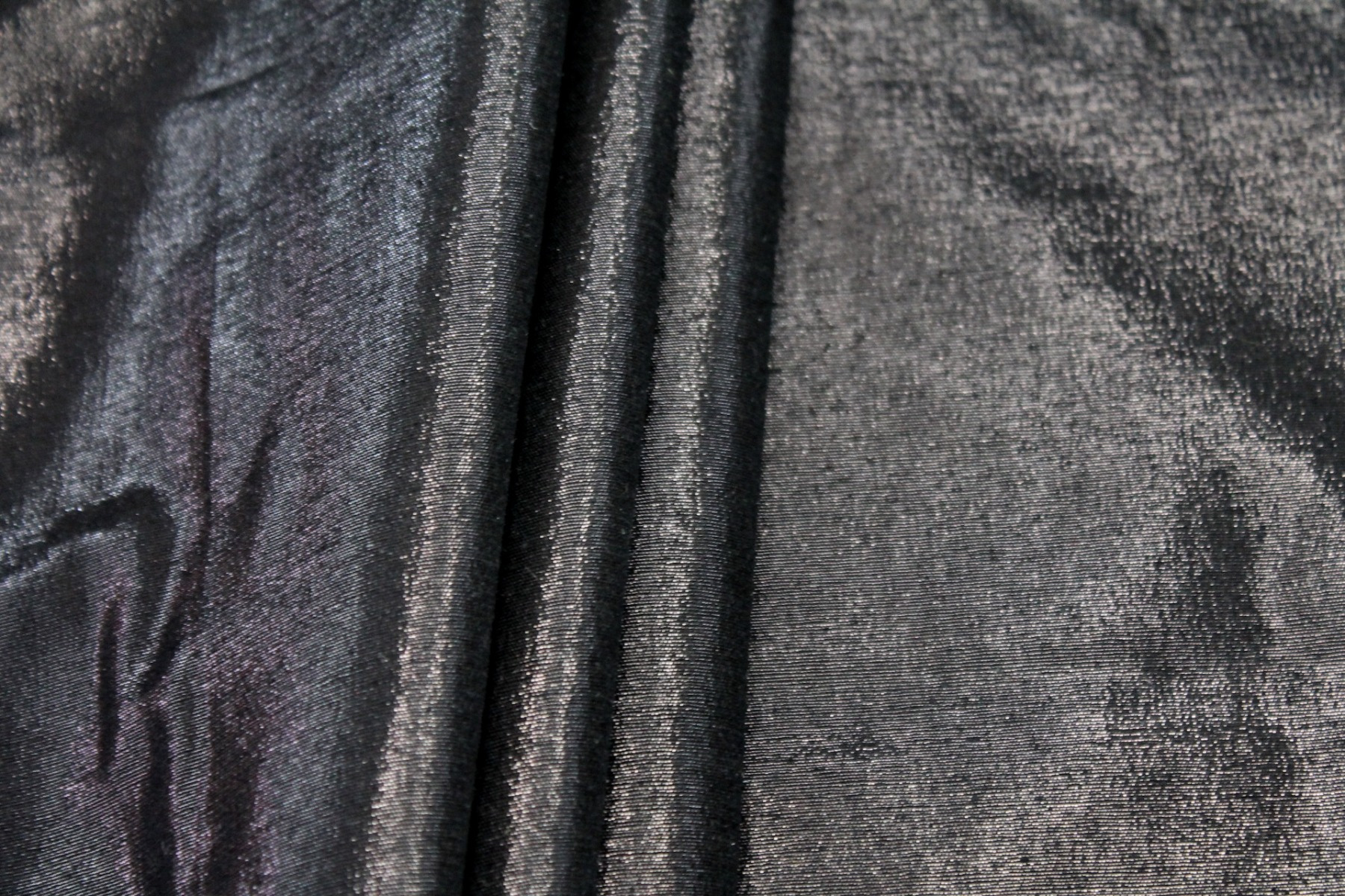 Metallic Silk Noil - Black shot Black fabric, image 7 of 7