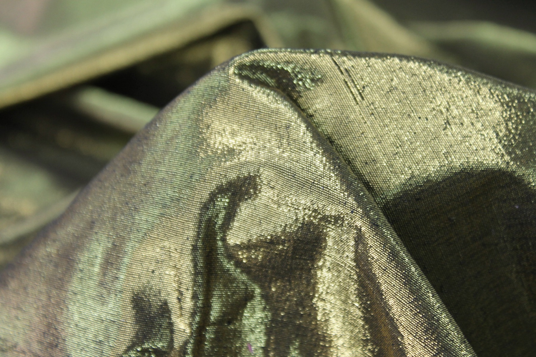 Metallic Silk Noil - Black shot Gold fabric, image 5 of 7