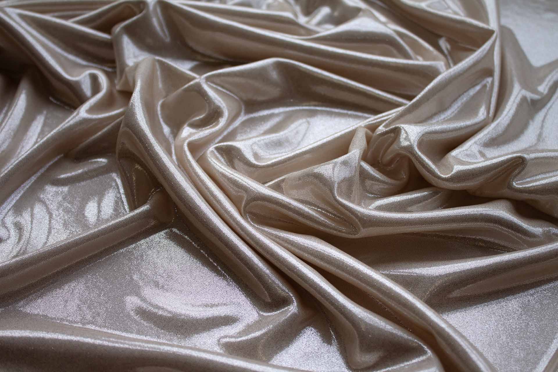 Slinky Jersey - Pale Gold Metallic Foil fabric, image 3 of 8