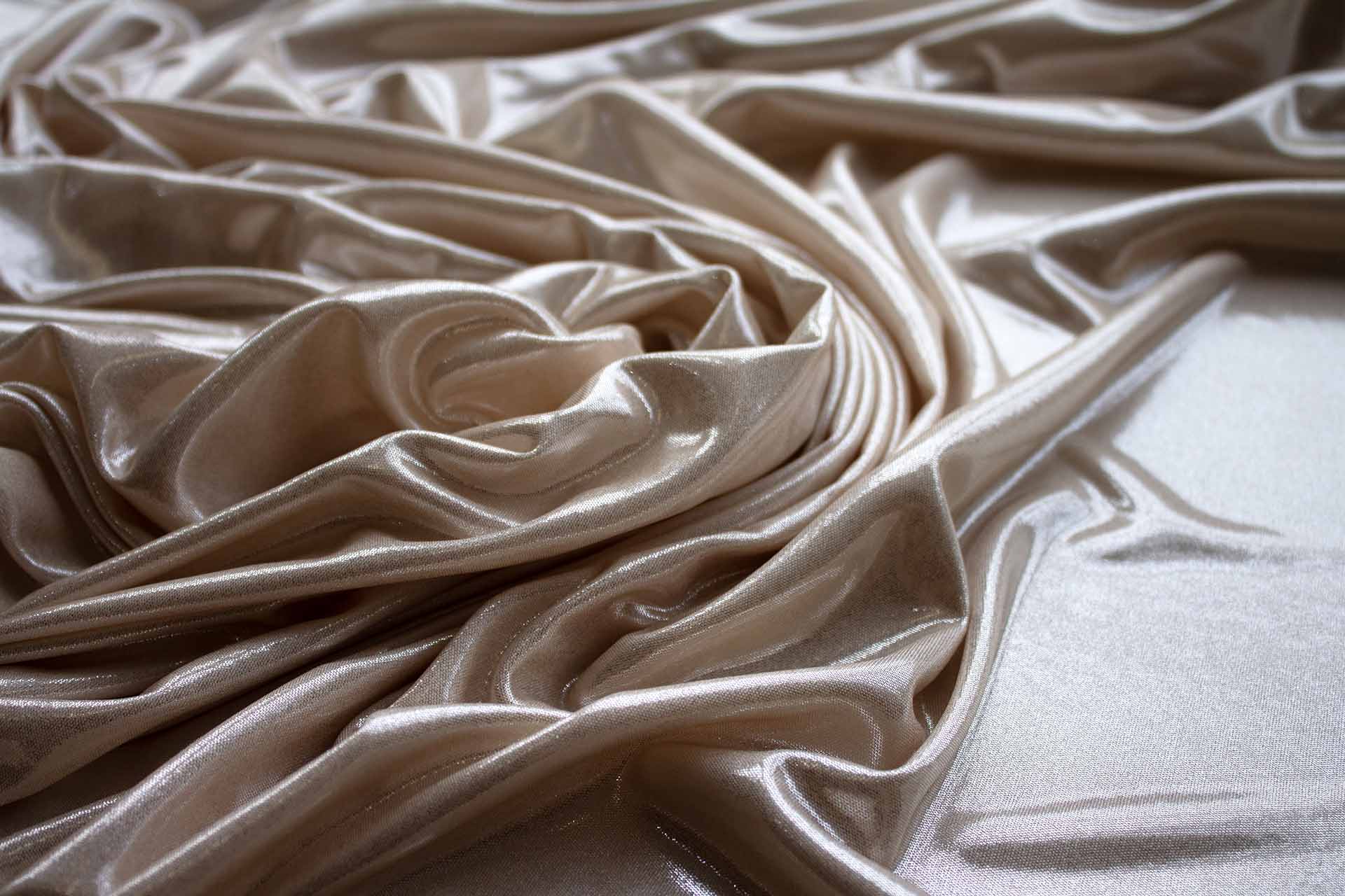 Slinky Jersey - Pale Gold Metallic Foil fabric, image 7 of 8