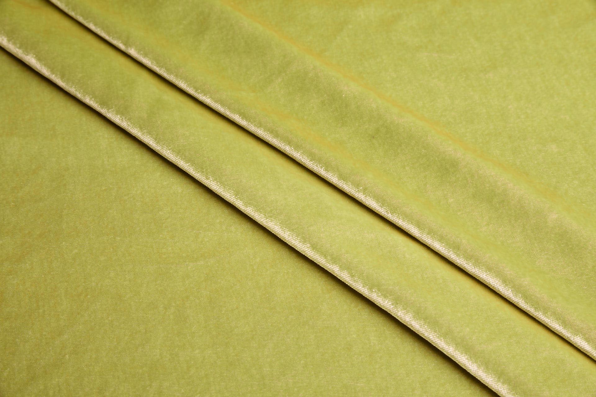 Silk Velvet - "Amande" fabric, image 4 of 6