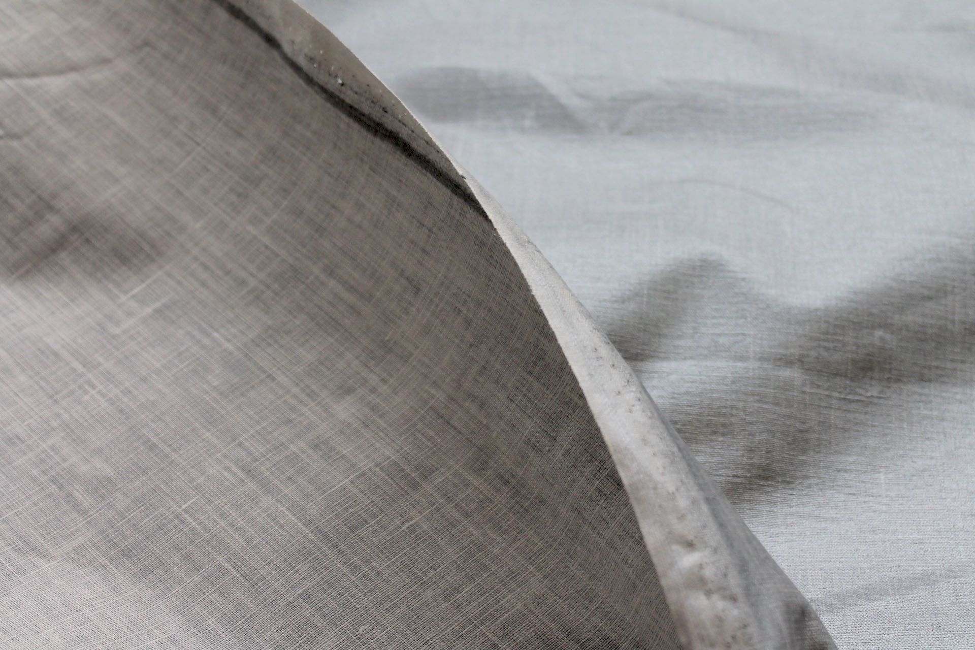 Silver Coated Ivory Linen fabric, image 2 of 5