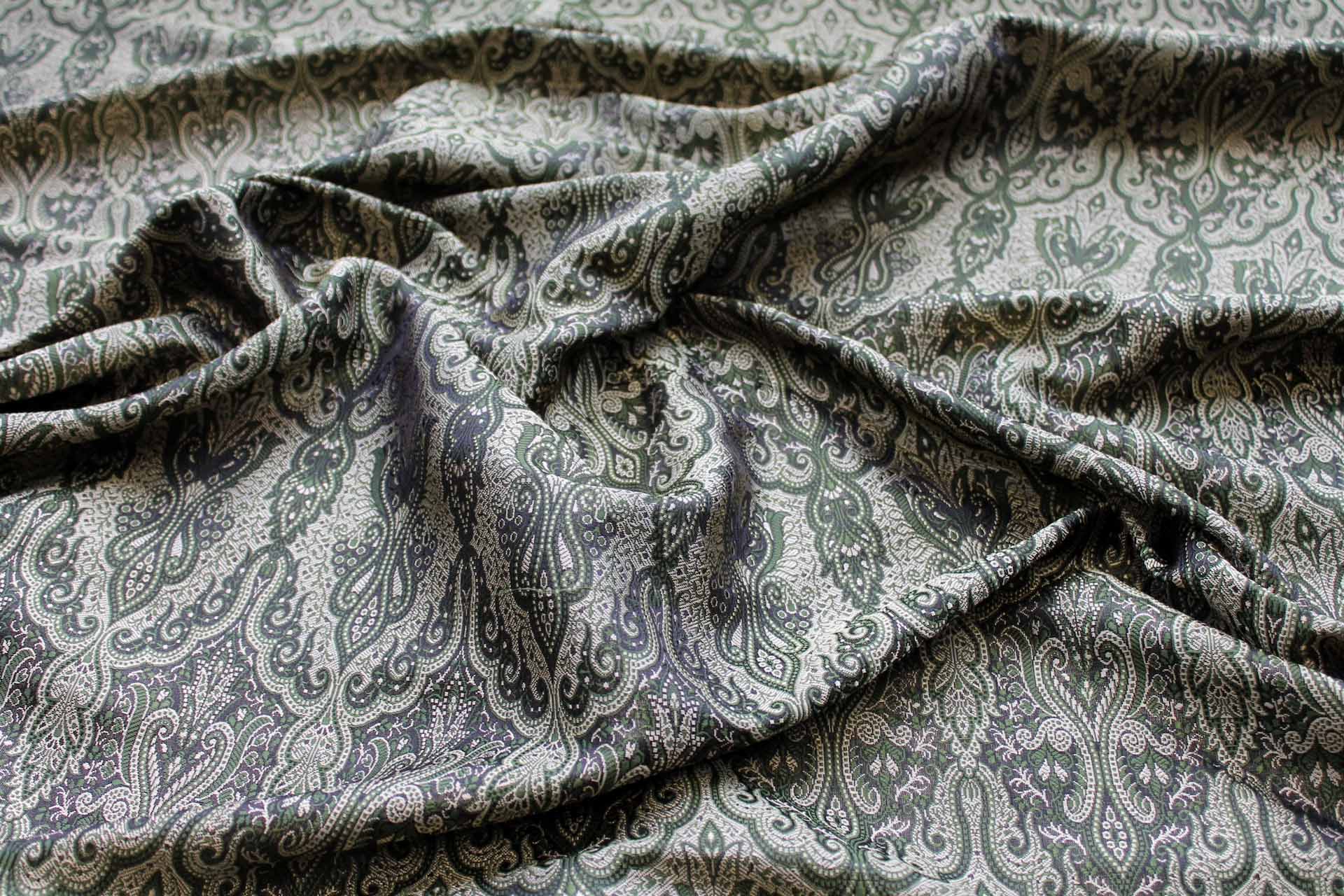Banaras Brocade - Pale Gold and Green - 0.3m Piece fabric, image 4 of 7