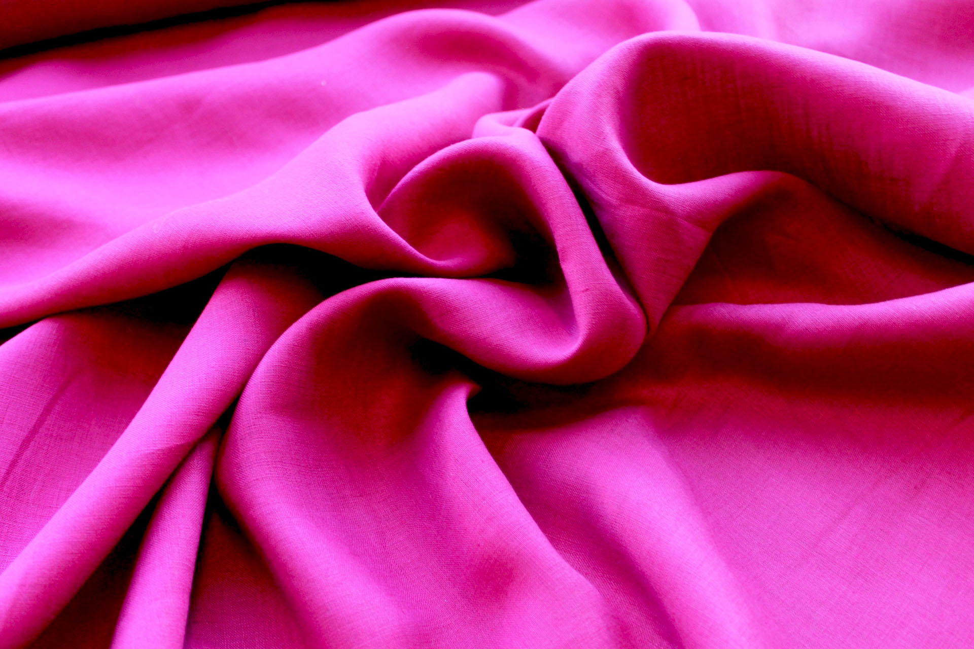 Magenta Pink Linen fabric, image 3 of 4