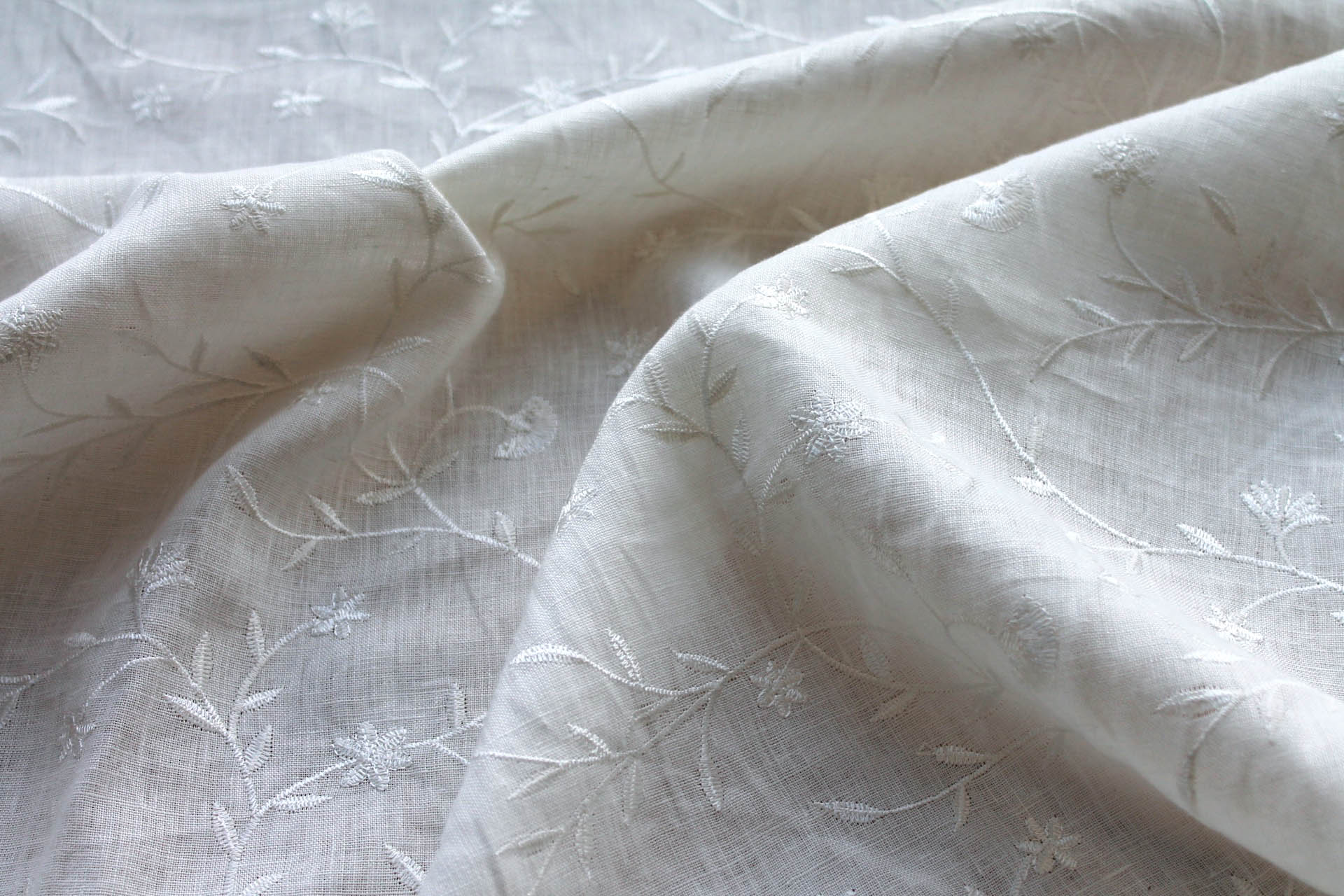 Ivory Floral Embroidered Linen fabric, image 4 of 5
