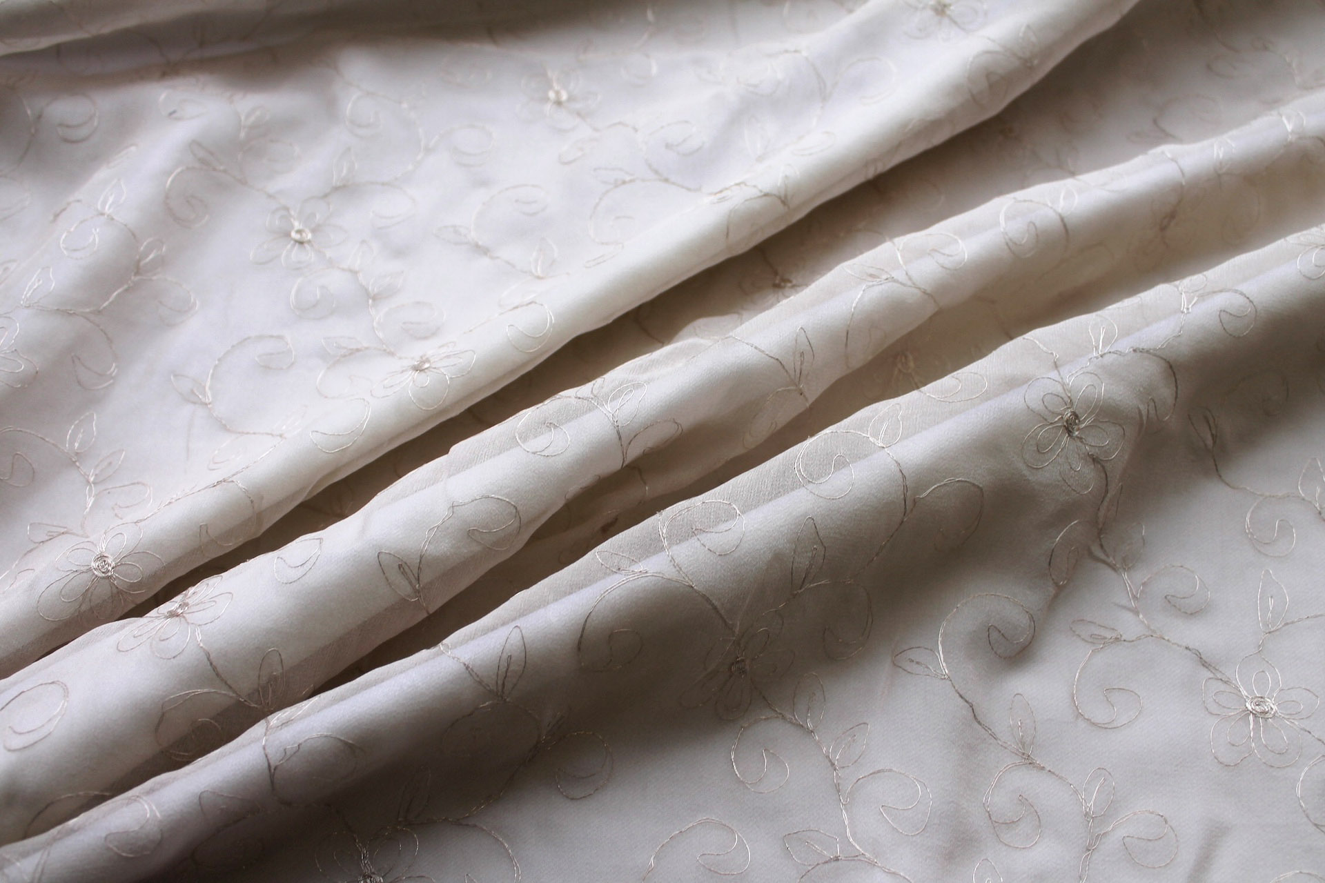 Metallic Floral and Swirl Embroidery on Oyster Silk Chiffon fabric, image 8 of 9