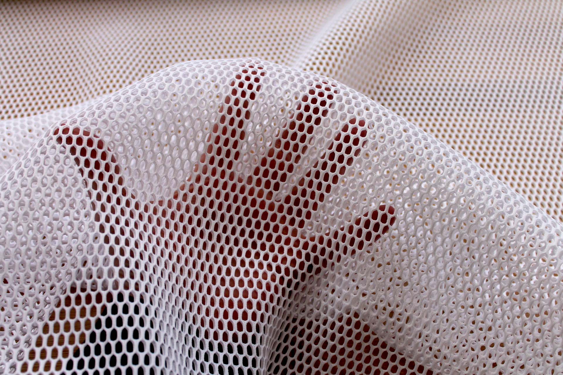 Large Spacer Tech Mesh - White fabric, image 2 of 5