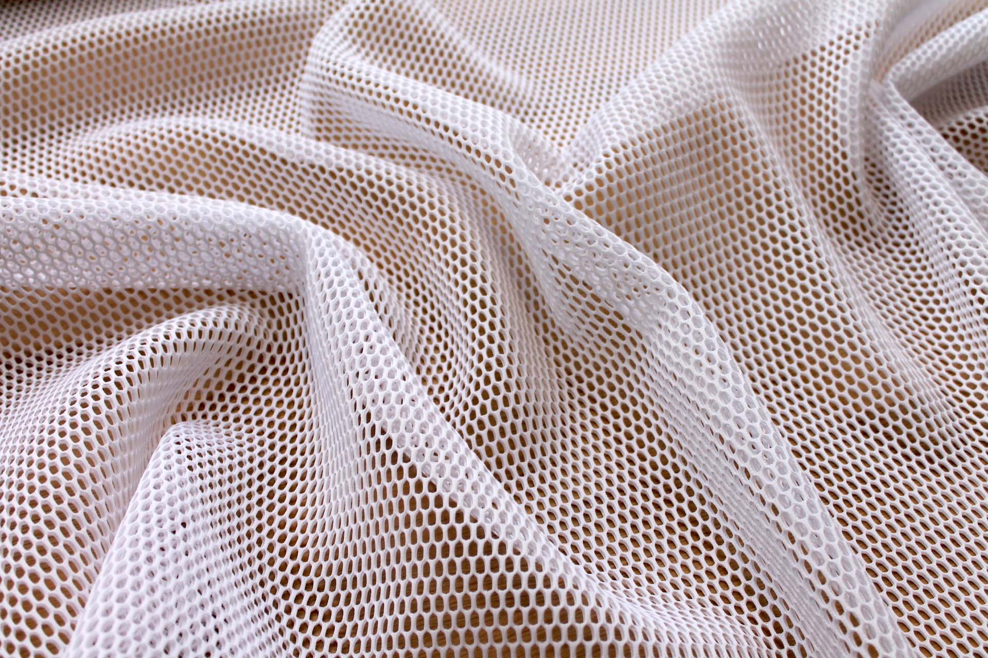 Large Spacer Tech Mesh - White fabric, image 4 of 5