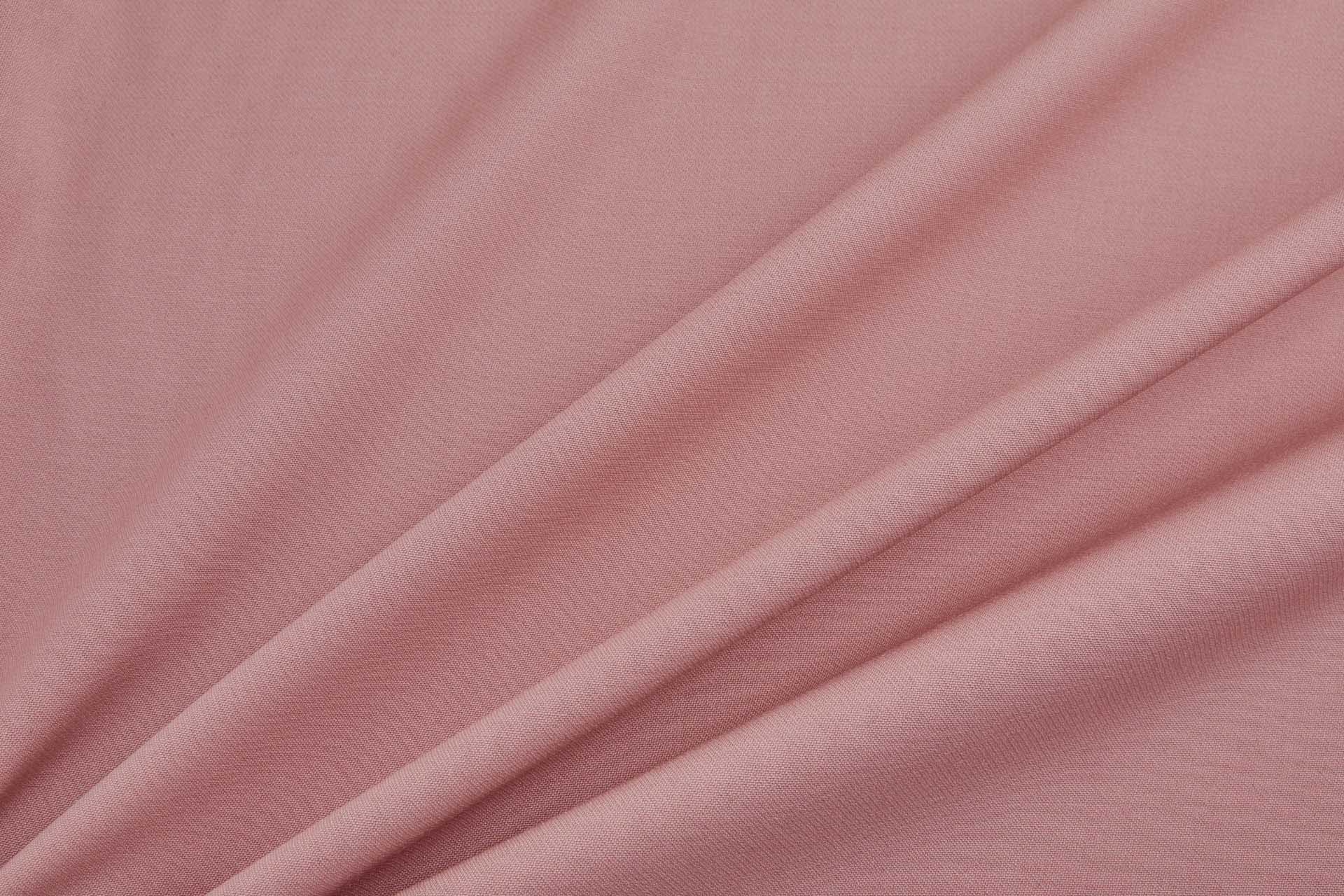 Luxury Italian Wool Suiting - Dusty Pink fabric, image 3 of 9