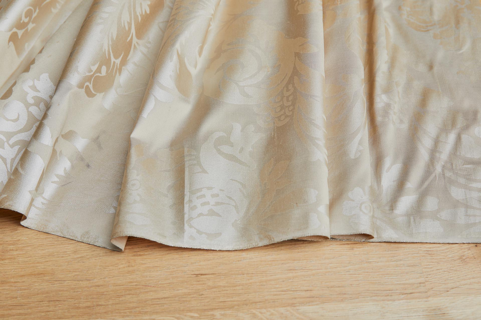 Rococo Printed Silk Dupion - Ivory fabric, image 5 of 6