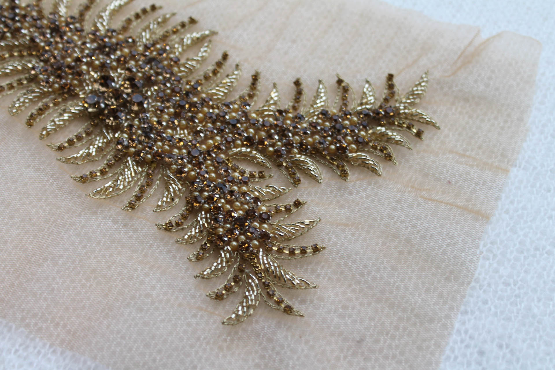 Beaded Diamante Trim or Motif in Gold - Right Side, image 5 of 5