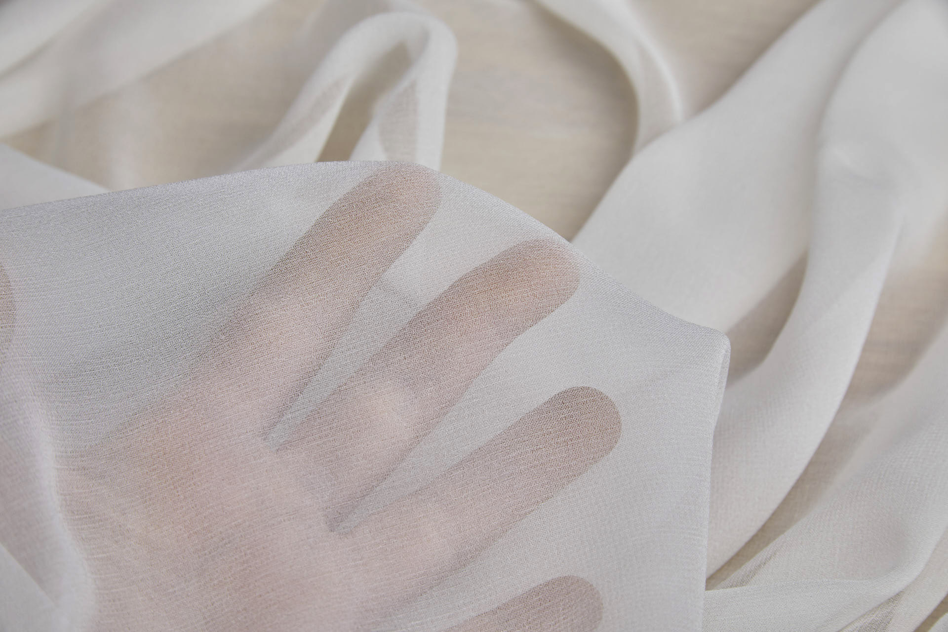 Ivory Silk Georgette - 135-140cm wide fabric, image 3 of 7
