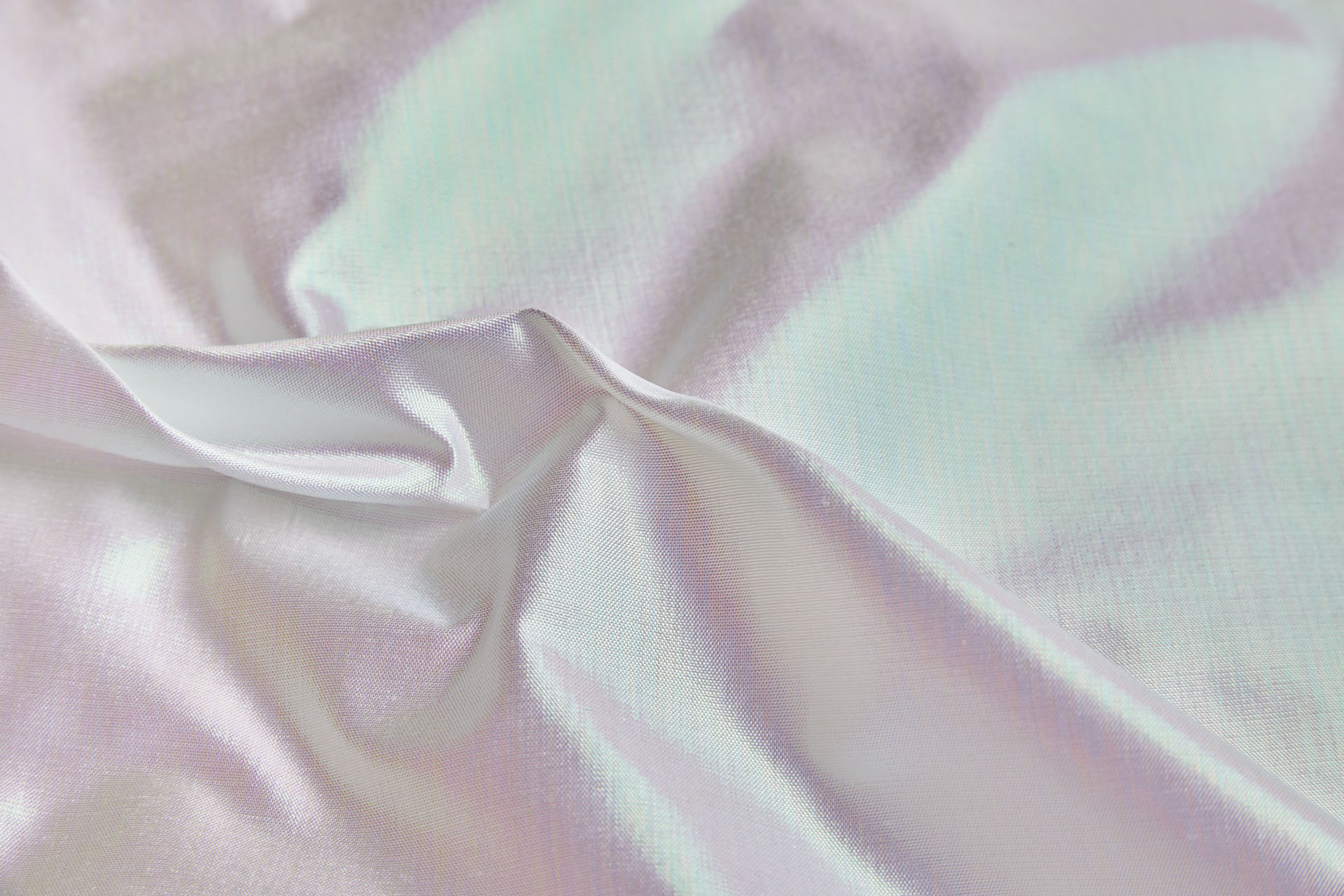 Iridescent Ivory Silk Lurex Taffeta fabric, image 2 of 7