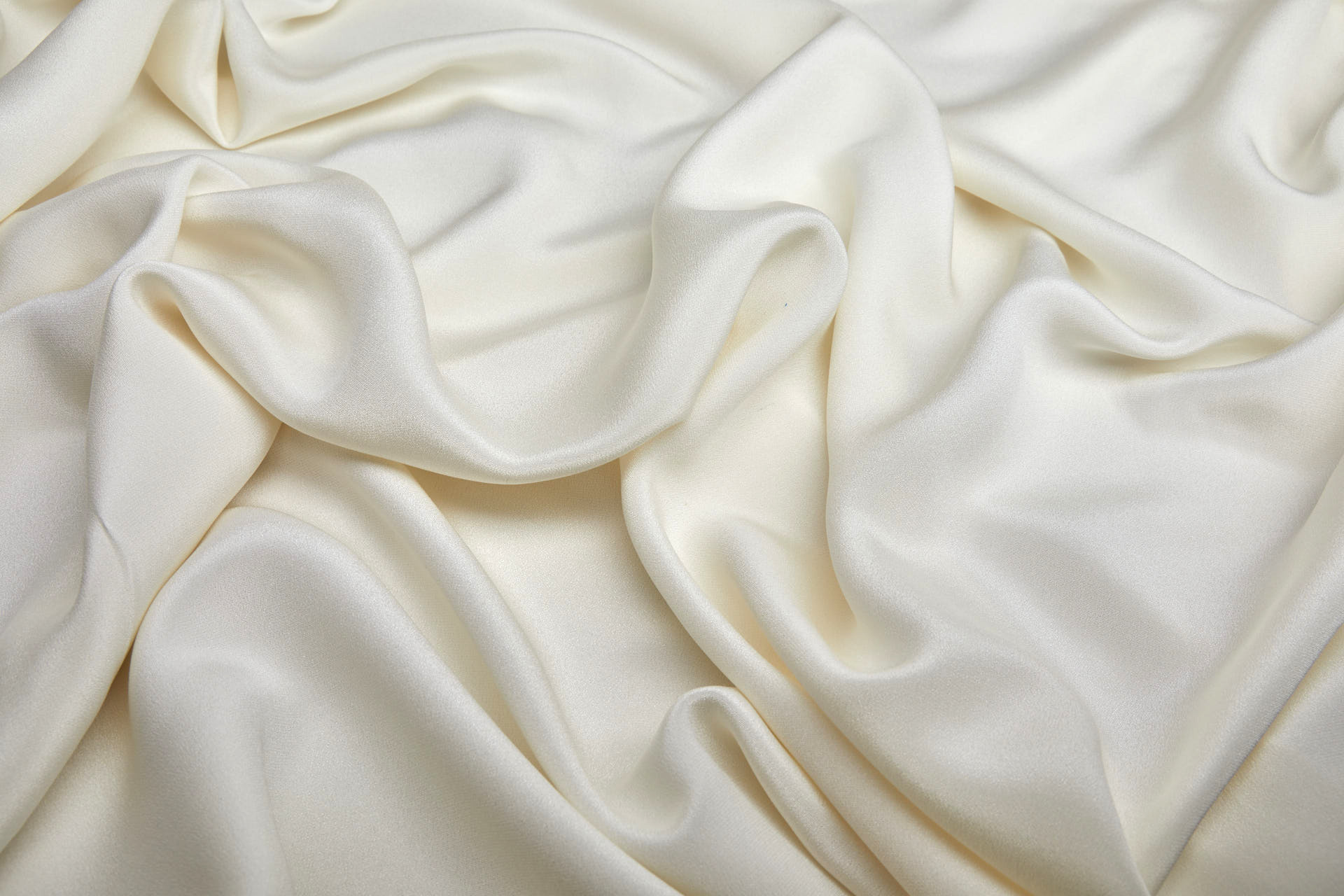 Medium Silk Crepe Grainy Texture - Vintage Ivory fabric, image 5 of 5