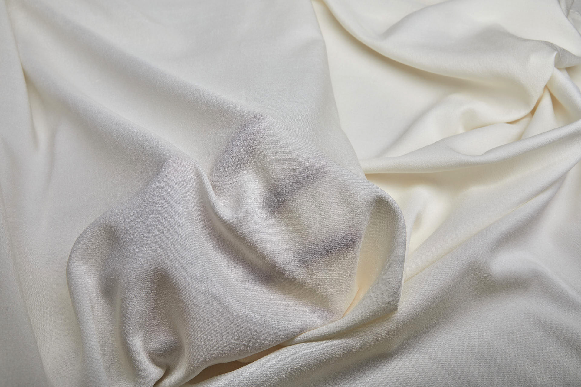 Slubby Stretch Crepe de Chine - Vintage Ivory fabric, image 2 of 5