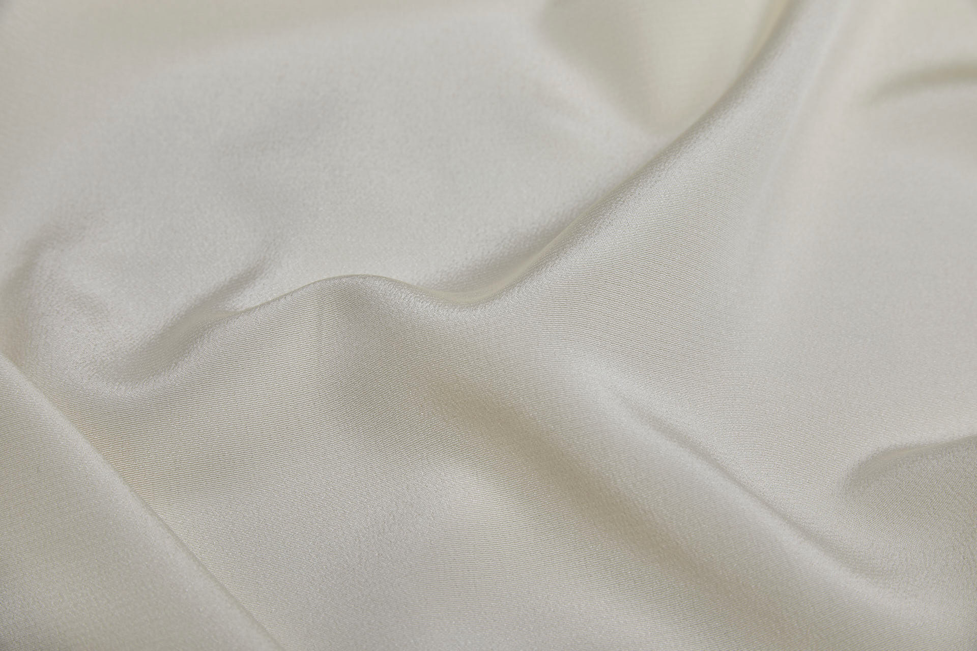 Italian Crepe de Chine - Cream fabric, image 4 of 5