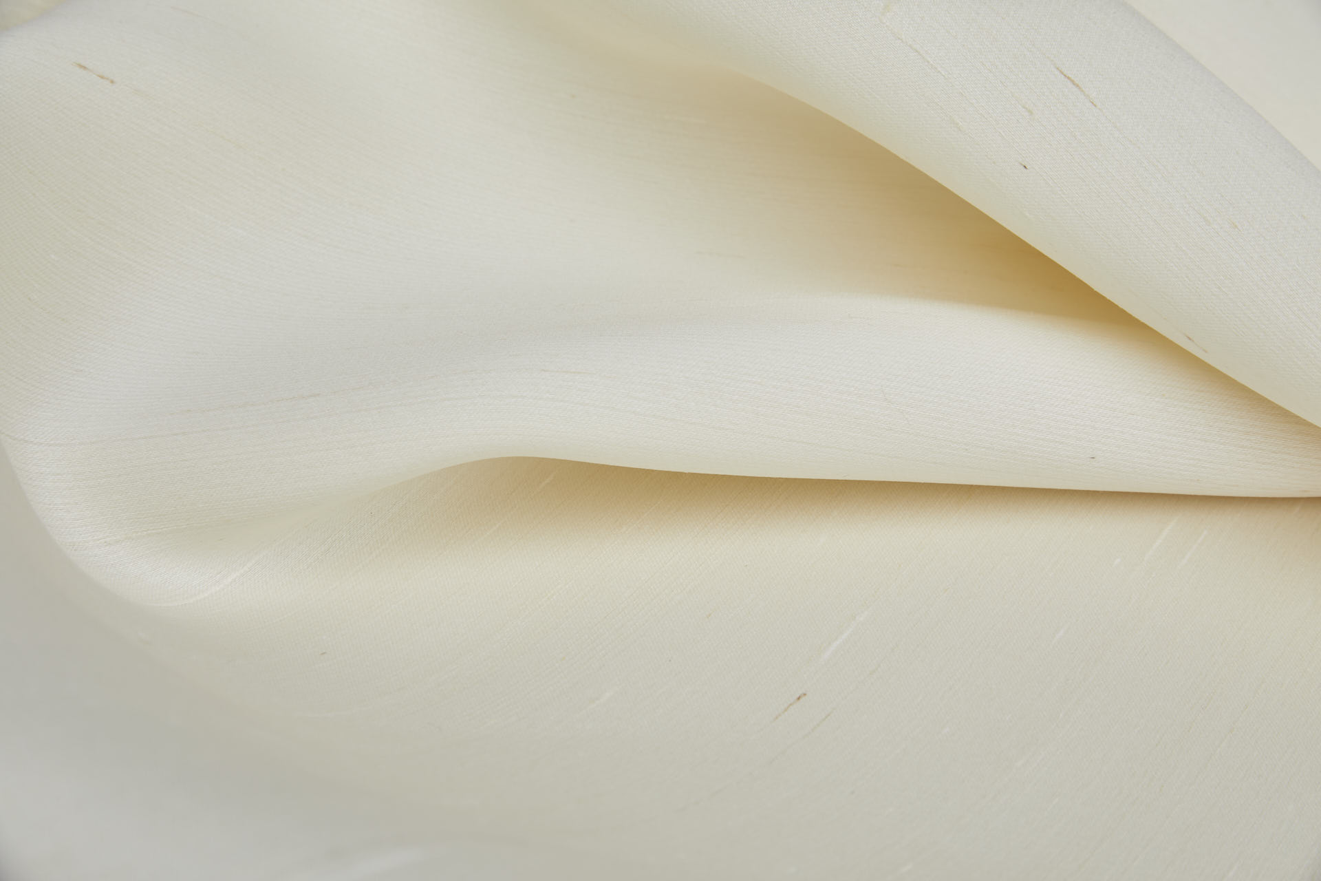 Cream Shantung Gazaar Silk fabric, image 3 of 9