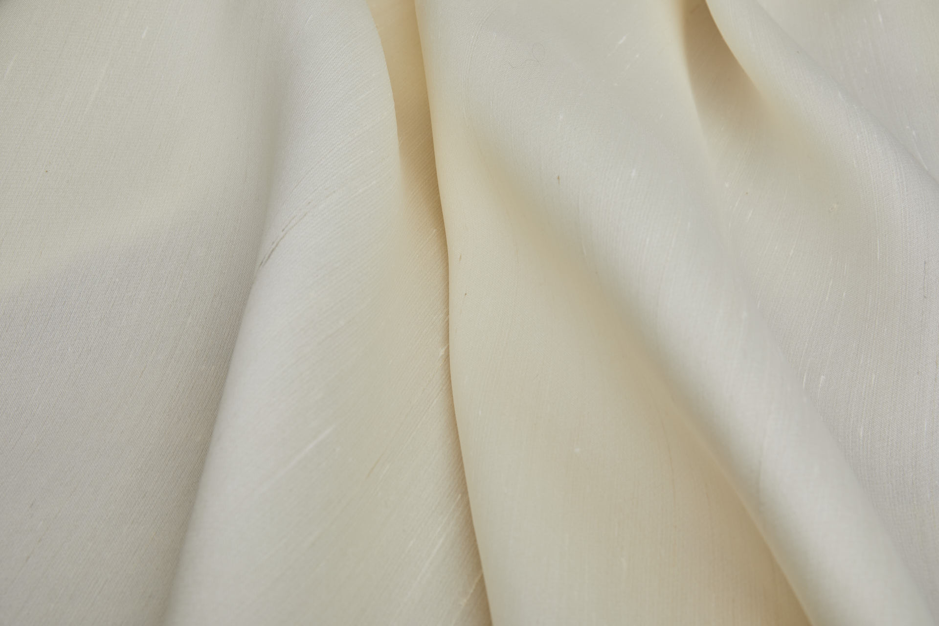 Cream Shantung Gazaar Silk fabric, image 6 of 9