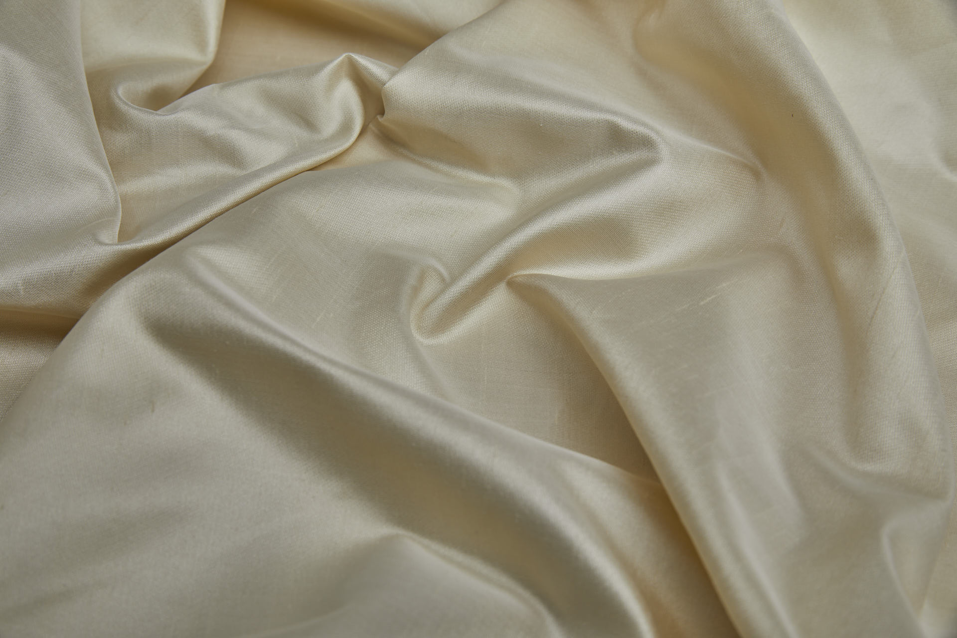 Pale Gold Silk Satin Backed Shantung fabric, image 9 of 10