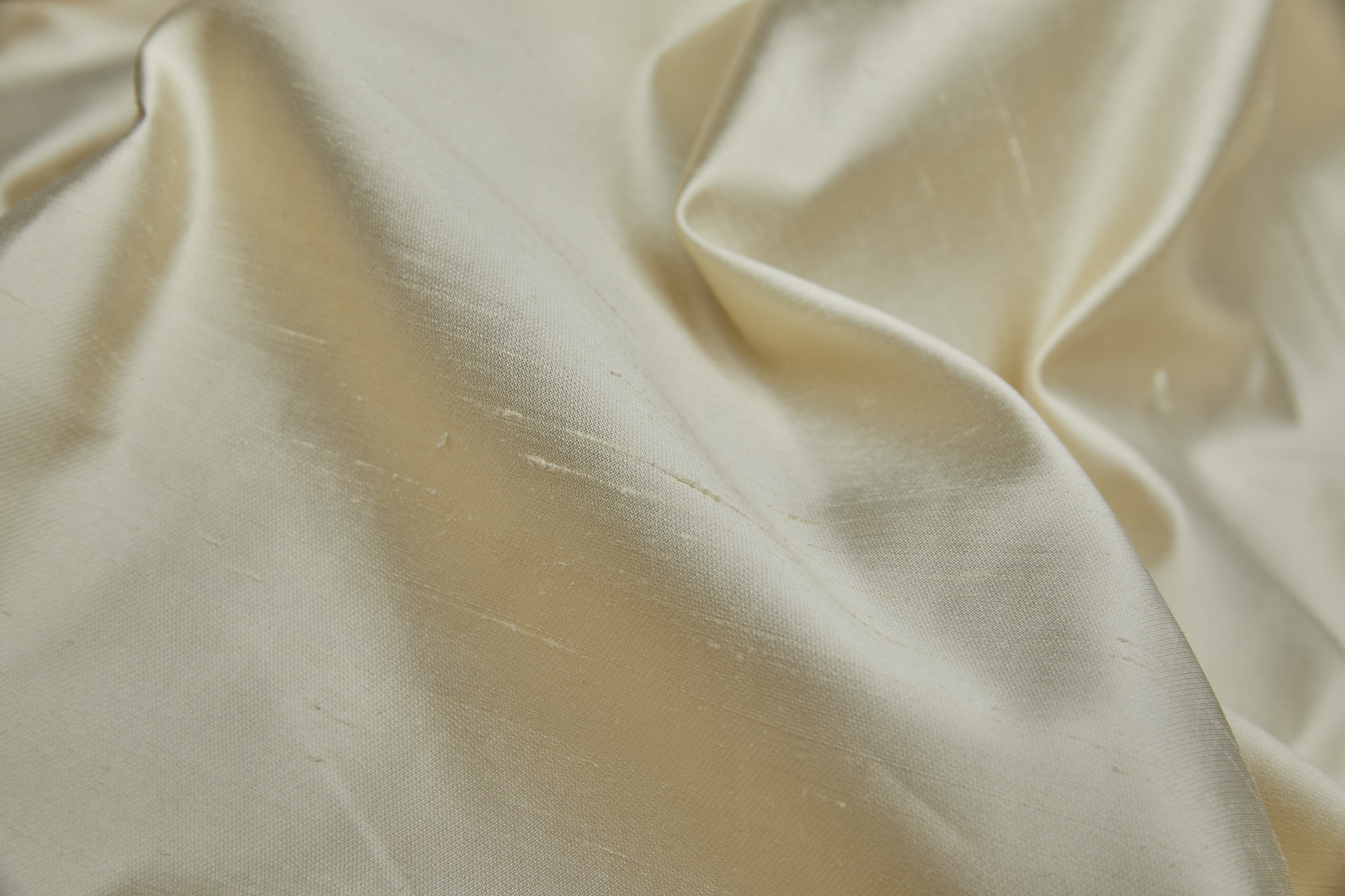 Pale Gold Silk Satin Backed Shantung fabric, image 3 of 10