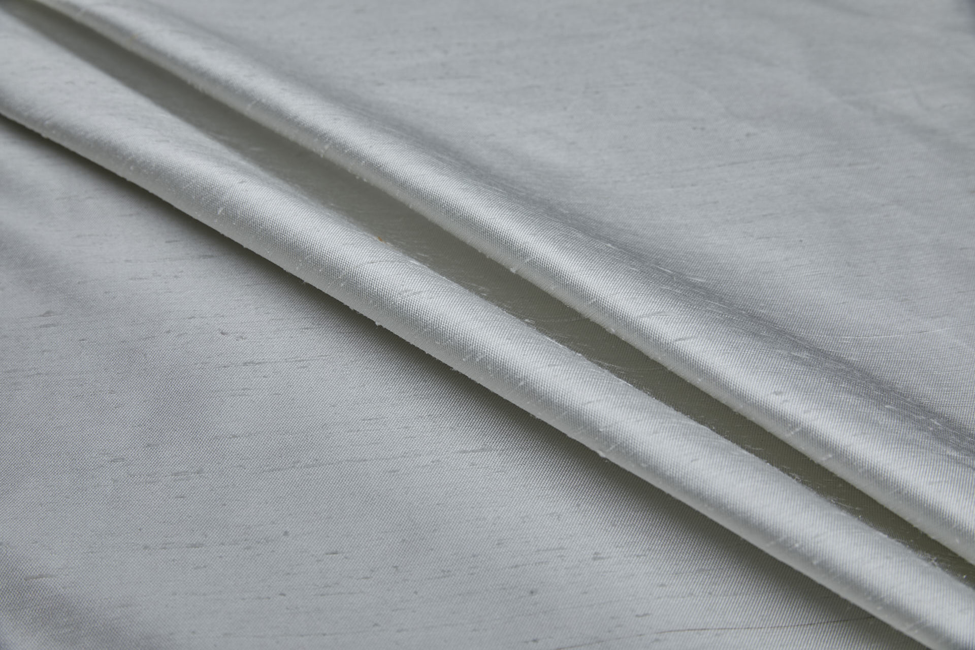Warm Silver Silk Shantung fabric, image 3 of 9