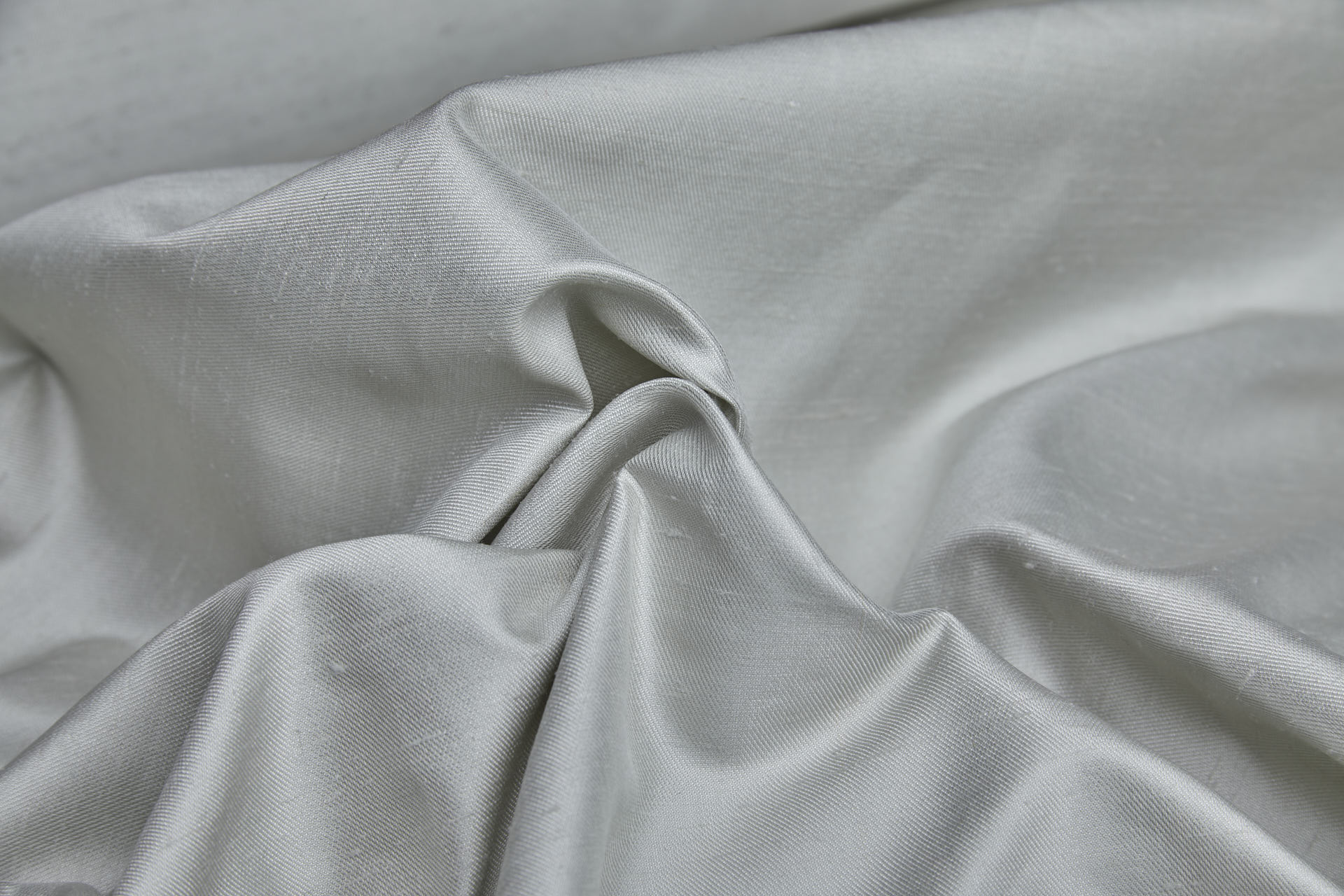 Warm Silver Silk Shantung fabric, image 7 of 9