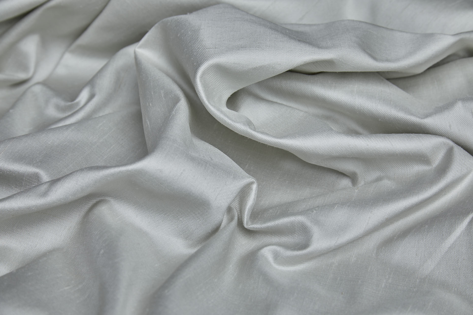 Warm Silver Silk Shantung fabric, image 8 of 9