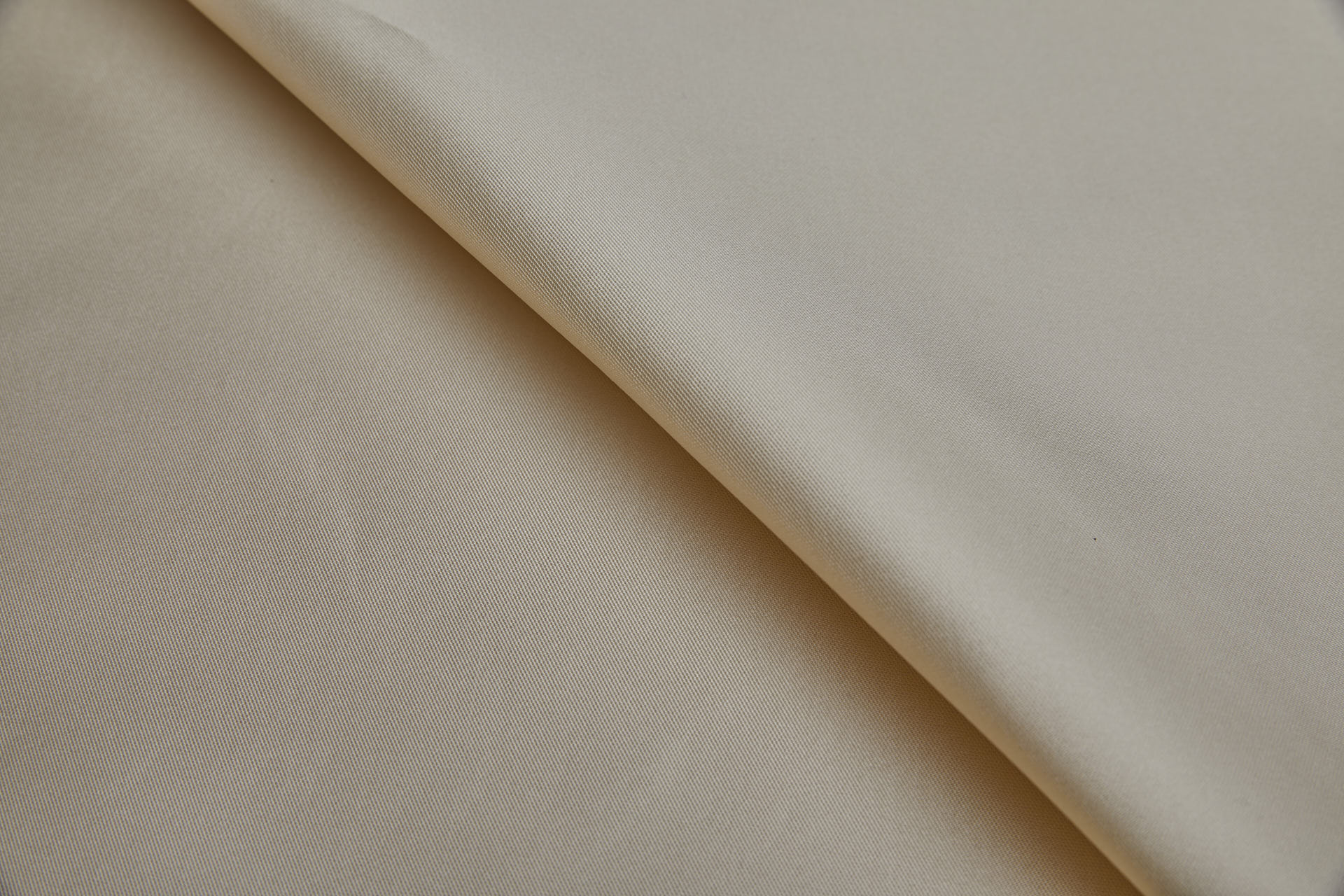 Champagne Silk Zibeline / Mikado fabric, image 2 of 9