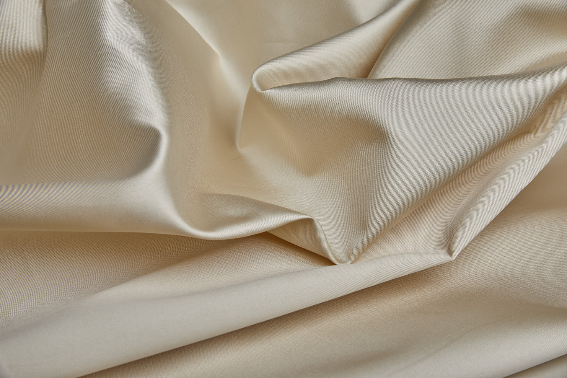 Champagne Silk Zibeline / Mikado fabric, image 6 of 9