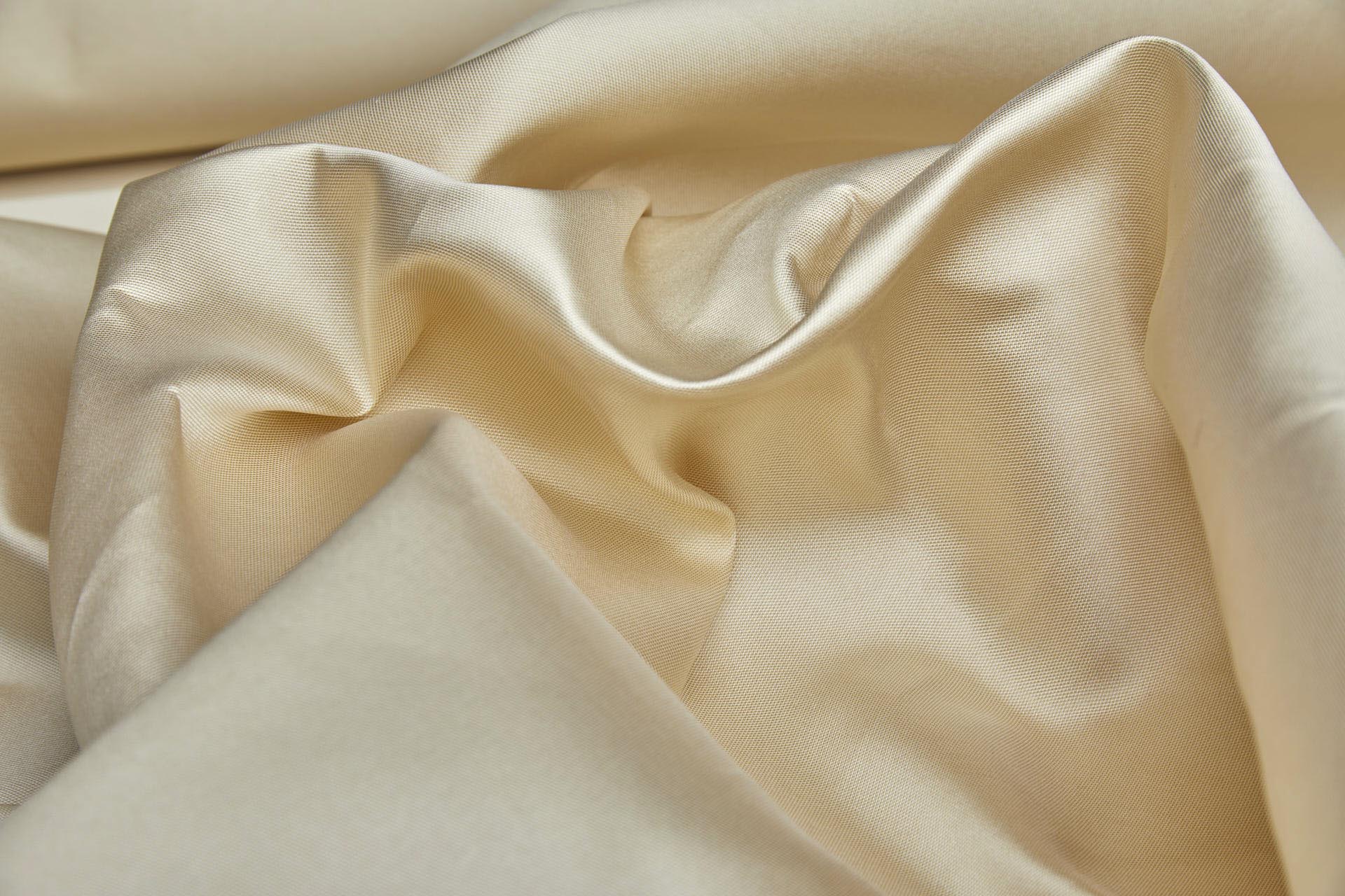 Pale Gold Silk Zibeline / Mikado fabric, image 5 of 10