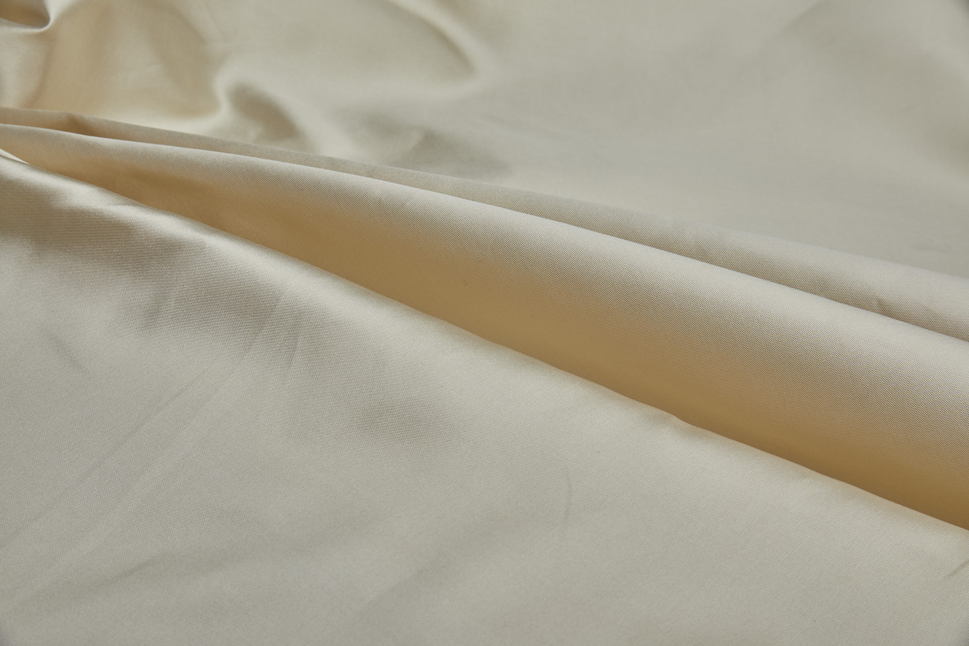 Pale Gold Silk Zibeline / Mikado fabric, image 7 of 10
